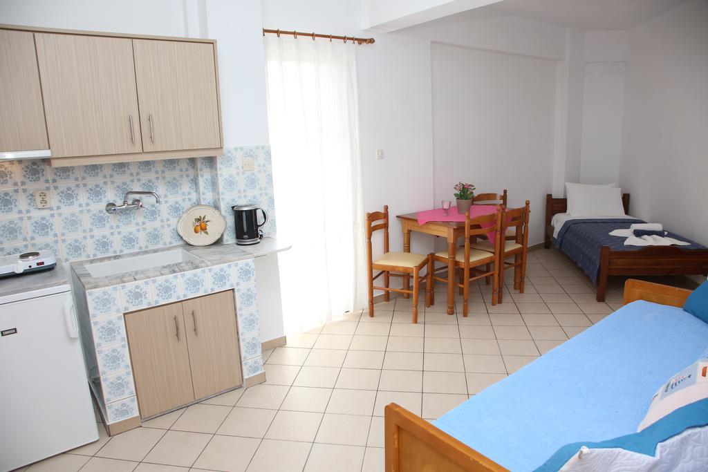 Kastoria Hotel Apartments Hanioti Rum bild
